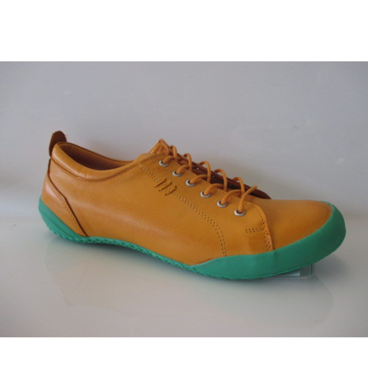 Cosmos Comfort sportlicher Schnürer Orange