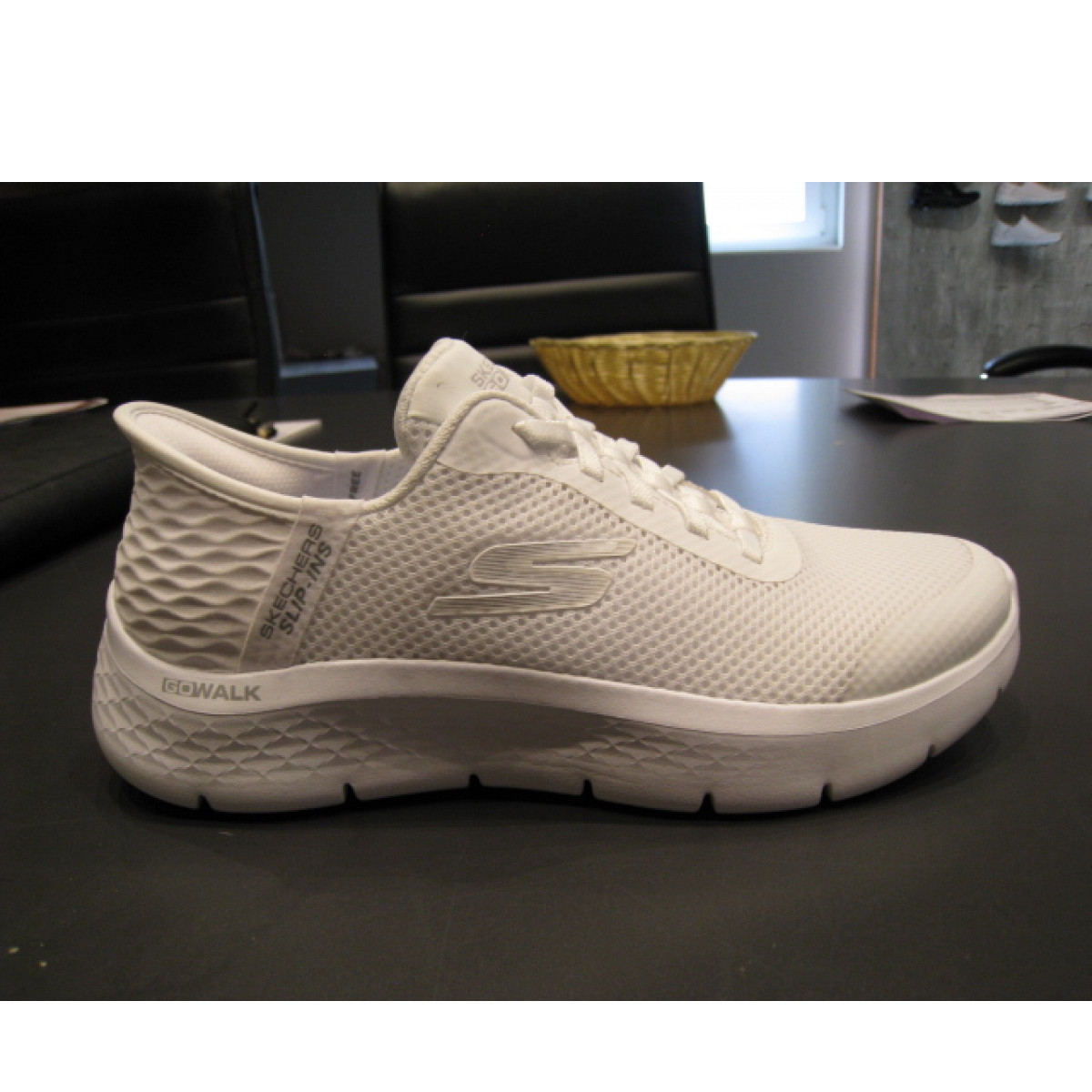 Skechers Go Walk Slip ins Sneaker Weiß