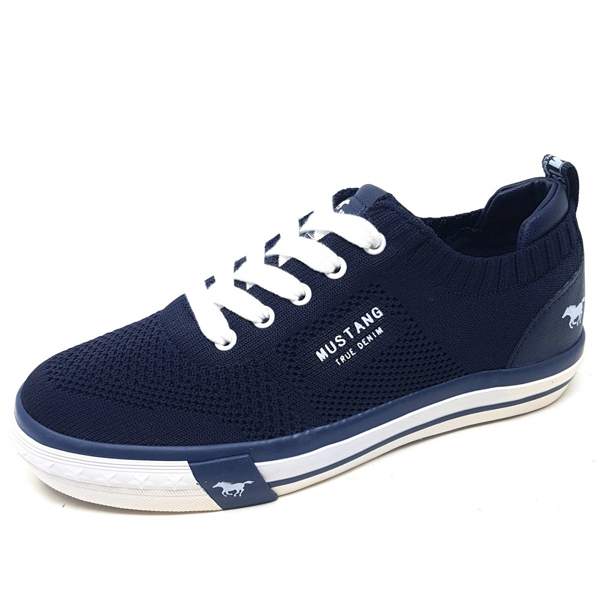 Mustang Leinenschuh Blau
